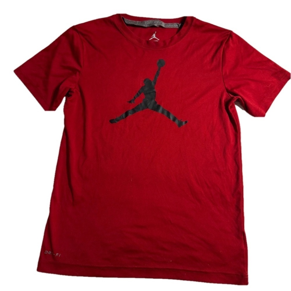 Nike Air Jordan DriFit Short Sleeve Activewear Athletic Red Tee T-Shir Top Boy L